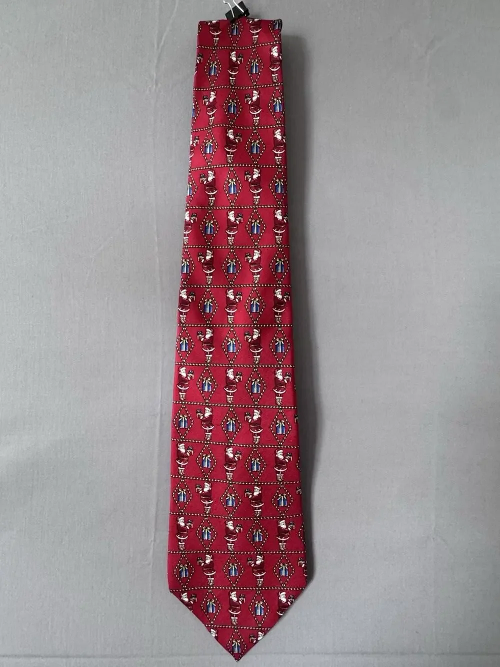 Vintage Noel 100% Silk Christmas Santa Claus Presents Red Novelty Neck Tie